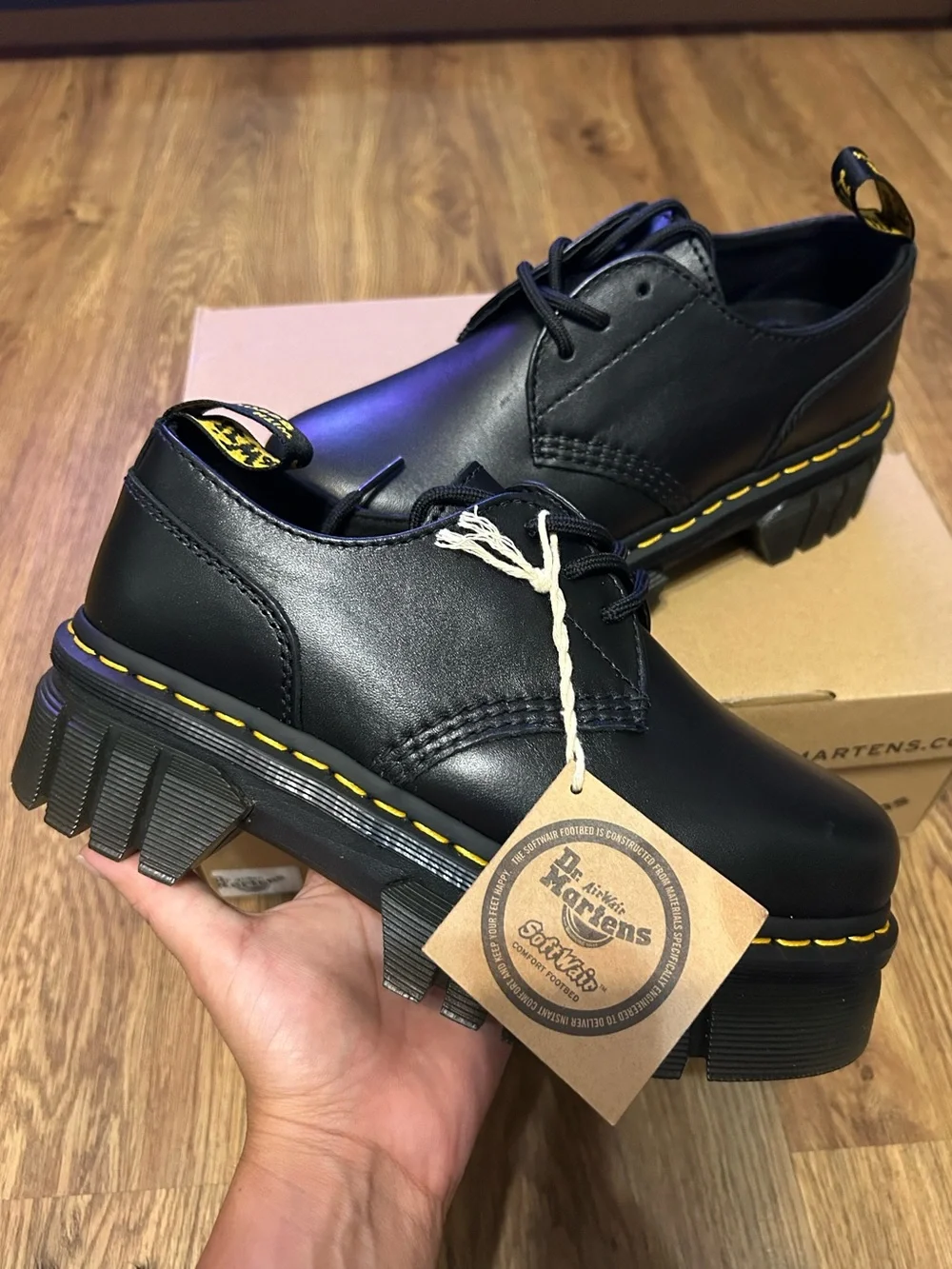 DR MARTENS Audrick 3 eye black leather platform lace up oxfords shoes sz 7 new